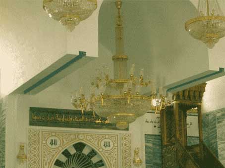 el-salam-mosque-crystal-cha.jpg
